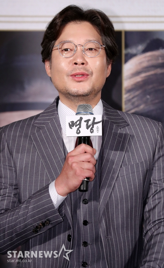 소속사와 전속계약 분쟁 중인 유재명이 10월21일 띠동갑 연인과 결혼한다/사진=머니투데이 스타뉴스