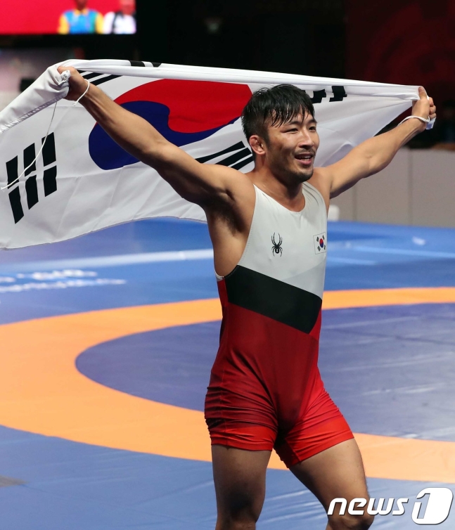 레슬링 그레코로만형 67kg급 금메달을 따낸 류한수. /사진=뉴스1