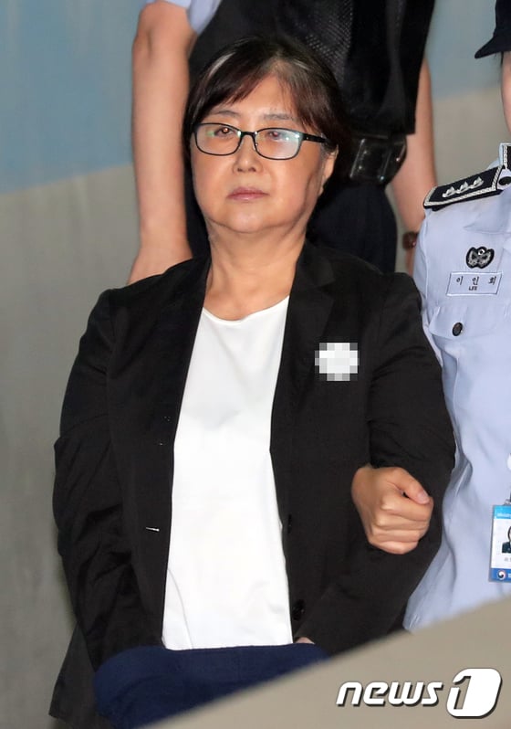 '비선실세' 최순실씨가 항소심에서도 징역 20년의 중형을 선고받았다. / 사진=뉴스1