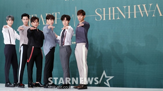 그룹 신화 /사진=김휘선 기자