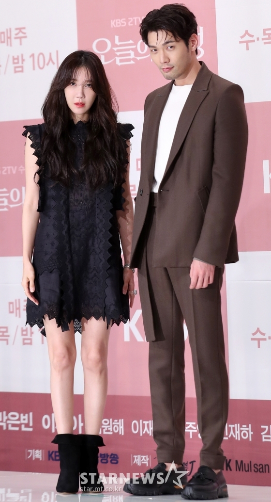 배우 이지아, 최다니엘/사진=김휘선 기자