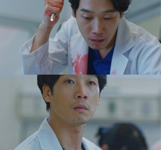 '도깨비'에서 응급실 의사를 연기한 김남희 /사진='도깨비' 방송 화면