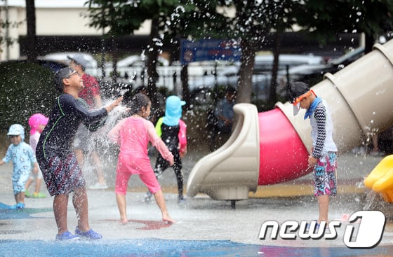 2018년 근로장려금과 자녀장려금의 관심이 높아지고 있다. / 사진=뉴스1