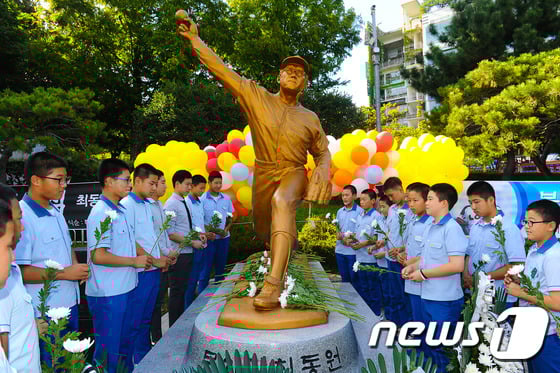 2015년 최동원 추모 행사 장면 /사진=뉴스1