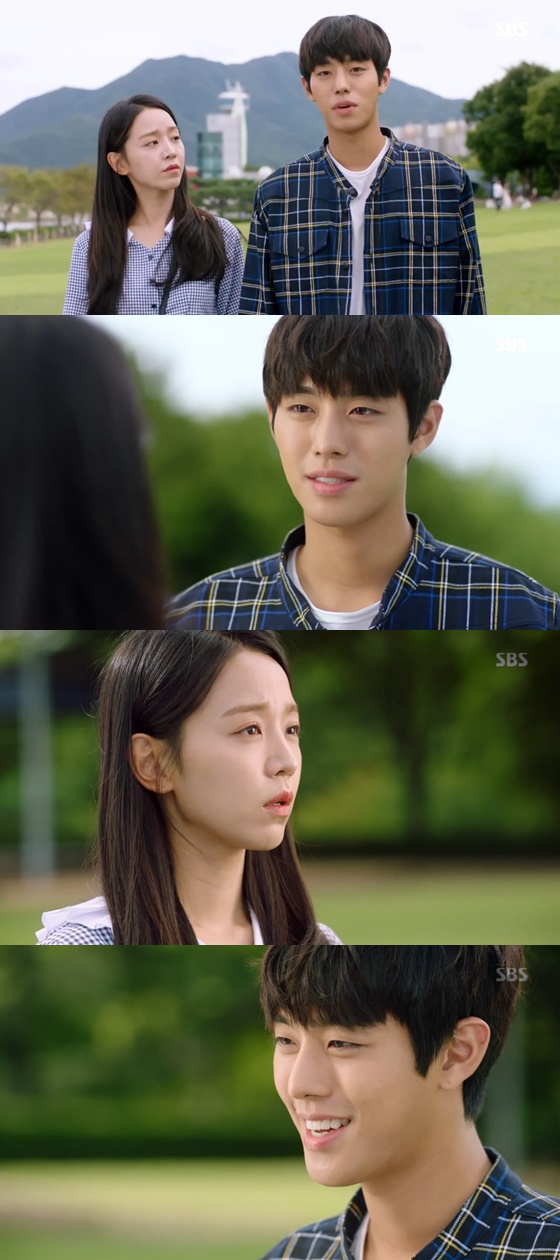 배우 신혜선, 안효섭 /사진=SBS '서른이지만 열일곱입니다' 방송화면 캡처