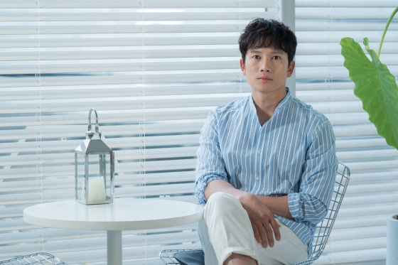 영화 '명당'의 지성 / 사진제공=메가박스플러스엠
