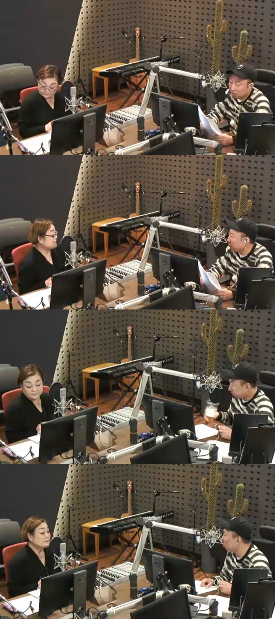 요리연구가 이혜정(왼쪽), 개그맨 박명수 /사진=KBS 라디오 쿨FM '박명수의 라디오쇼' 보이는 라디오 방송화면 캡처