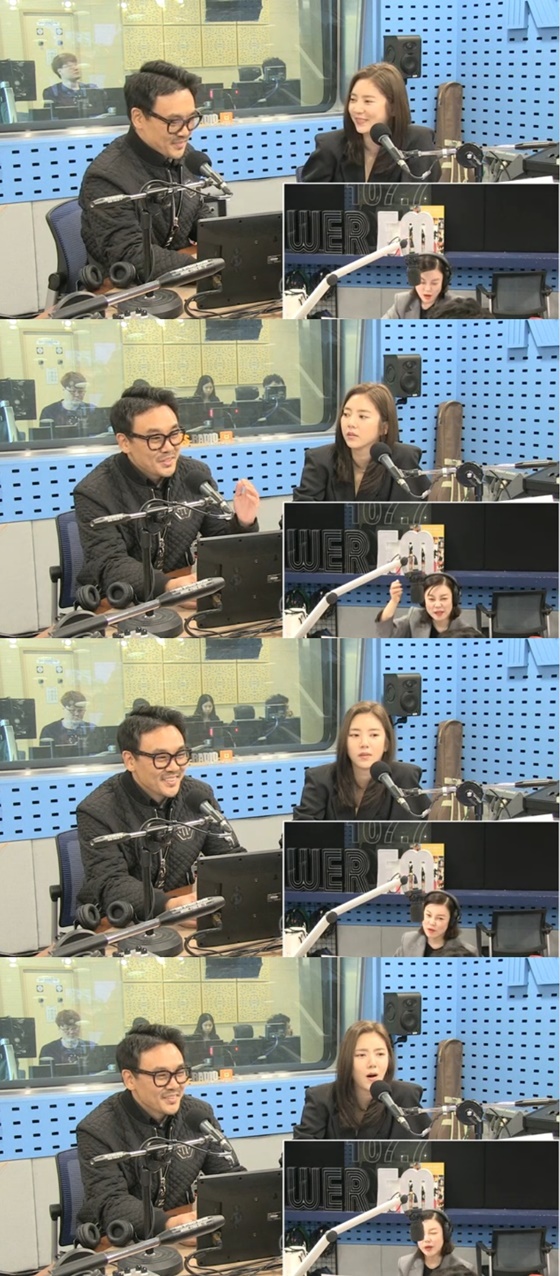 배우 김인권(왼쪽), 손담비 /사진=SBS 라디오 파워FM '최화정의 파워타임' 보는 라디오 방송화면 캡처