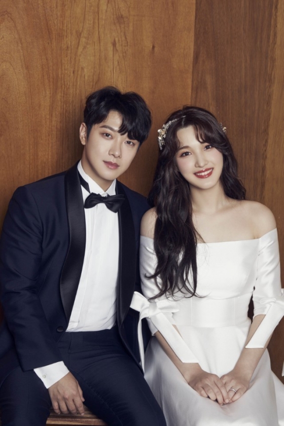 19일 결혼한 FT아일랜드 최민한과 라붐 율희