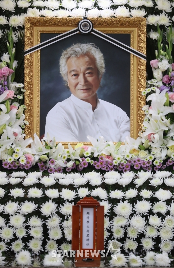 고 신성일 / 사진=스타뉴스(사진공동취재단)