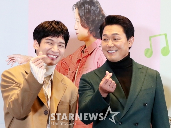 영화 '해피투게더'의 한상혁(빅스 혁)과 박성웅 / 사진=홍봉진 기자