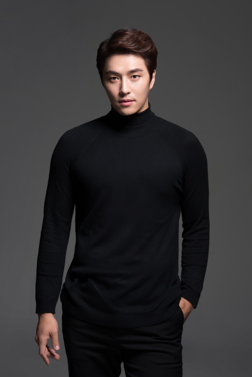 배우 민우혁 /사진=큐로홀딩스