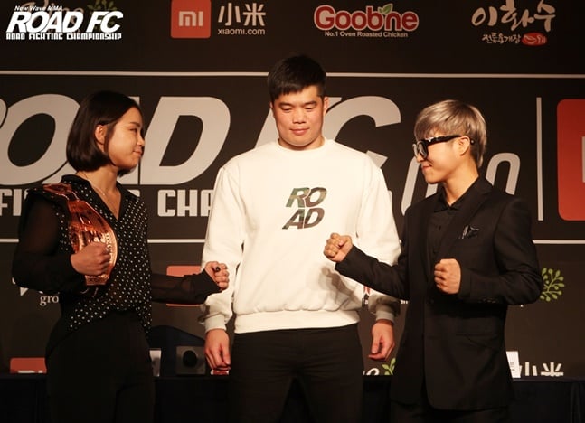 함서희-김대환 로드FC 대표-박정은(왼쪽부터). /사진=로드FC