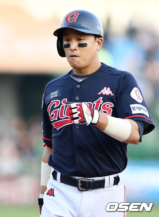 손아섭.