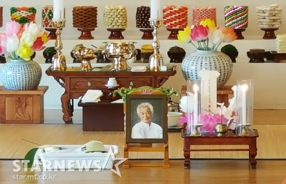 지난달 타계한 배우 고 신성일의 49재가 22일 서울 진관사에서 엄수됐다. /사진=독자제공