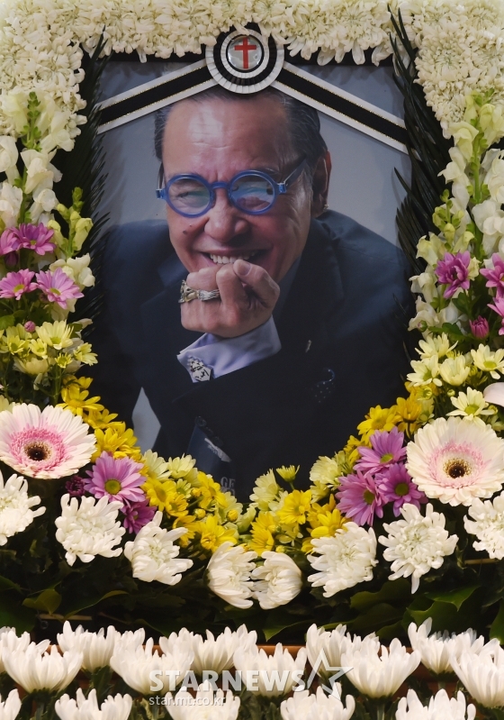 고 진형의 빈소 사진