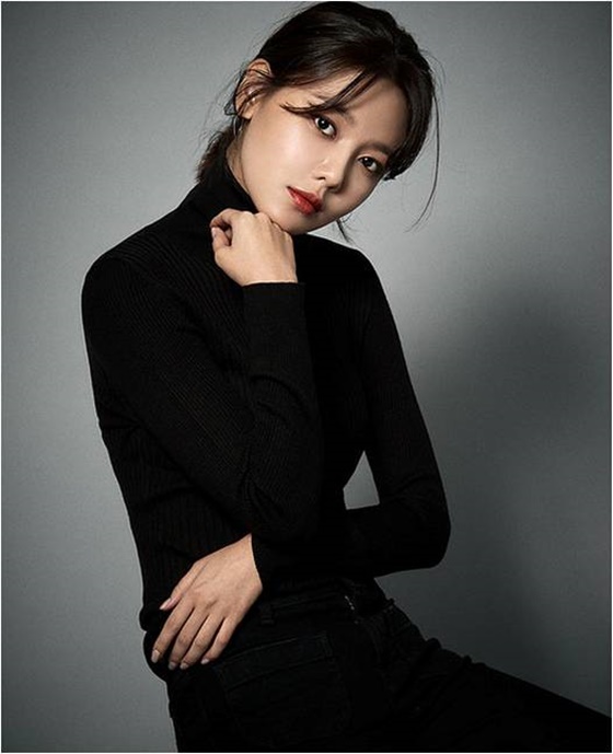 걸그룹 소녀시대 출신 배우 최수영 /사진제공=에코글로벌그룹