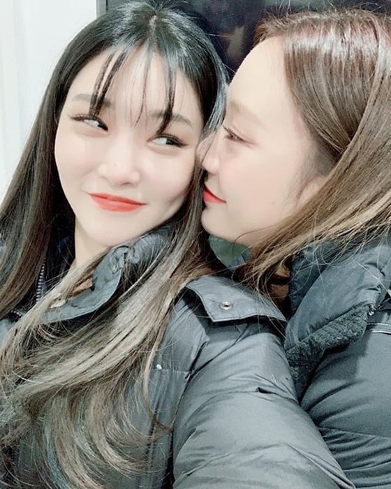 가수 청하(왼쪽), 그룹 우주소녀 연정 /사진=청하 공식 인스타그램