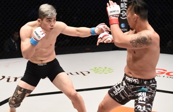 임동환(왼쪽). /사진=로드FC