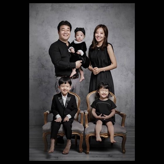 소유진 백종원 부부 가족사진 /사진=소유진 인스타그램