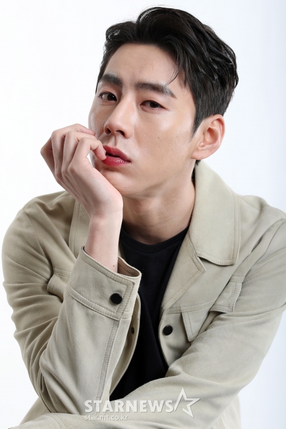뮤지컬배우 겸 현대무용가 한선천 /사진=임성균 기자