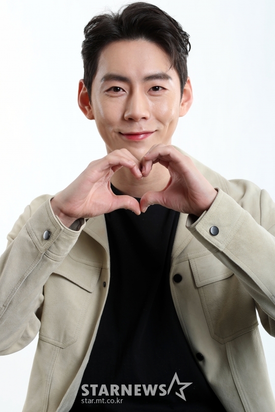 뮤지컬배우 겸 현대무용가 한선천 /사진=임성균 기자