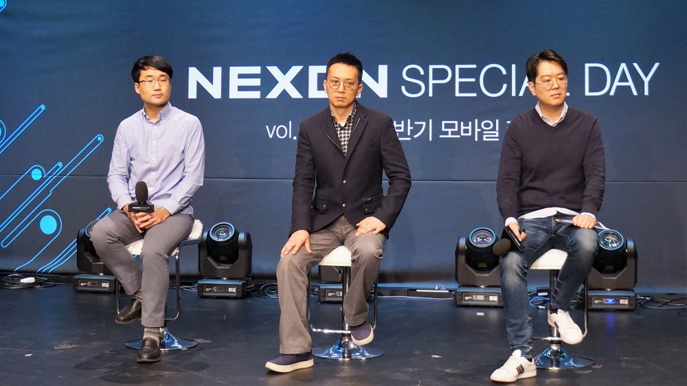왼쪽부터 넥슨 모바일 사업본부 서용석 부본부장, 정우용 디렉터, 모바일 사업실 나승균 실장