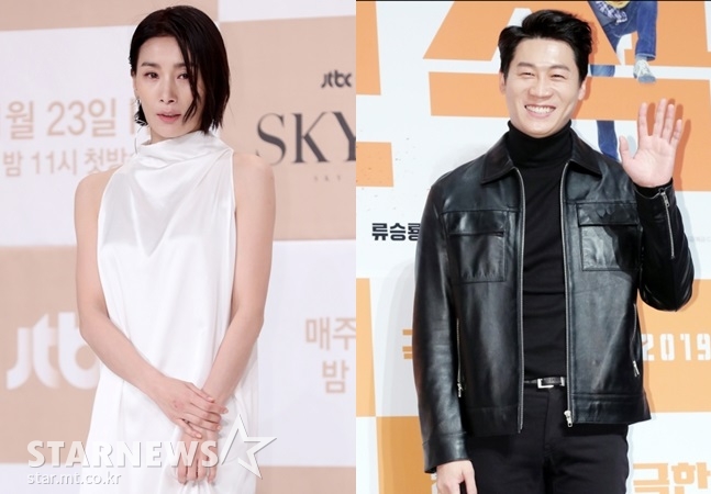 두산 베어스가 23일과 24일 홈 개막 2연전 시구자로 김서형과 진선규를 각각 초청했다. /사진=스타뉴스