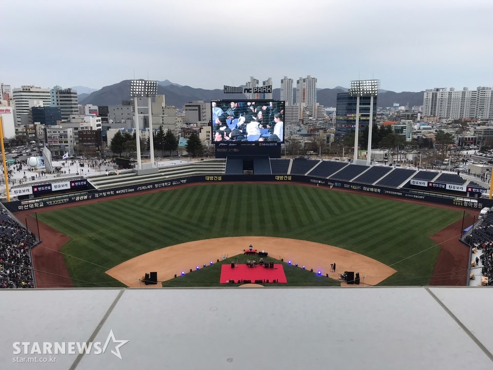 루프탑에서 바라본 창원NC파크. /사진=한동훈 기자