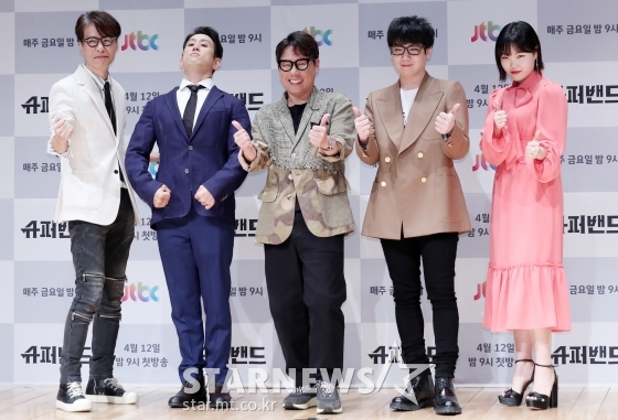 '슈퍼밴드' 프로듀서 윤상, 조 한, 윤종신, 김종완, 이수현/사진=김휘선 기자