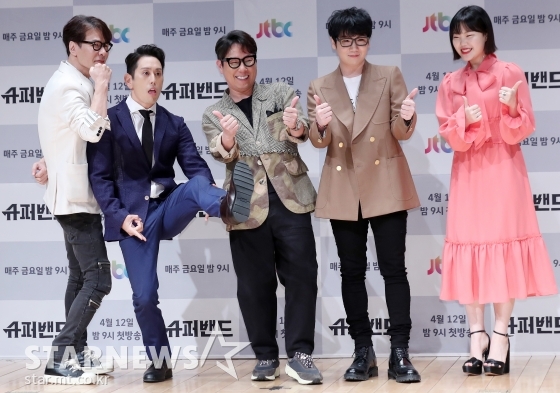 '슈퍼밴드' 프로듀서 윤상, 조 한, 윤종신, 김종완, 이수현/사진=김휘선 기자