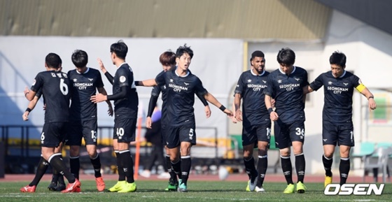 성남FC 선수들. / 사진=OSEN