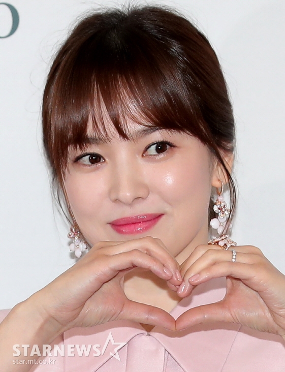 송혜교가 중국 왕가위 감독 제작사와 전속계약을 체결, 중국 활동에 박차를 가할 예정이다/사진=김창현 기자