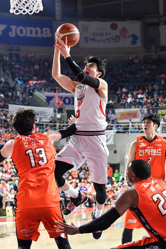 좋은 활약을 선보이며 팀 승리를 이끈 이대성. /사진=KBL 제공