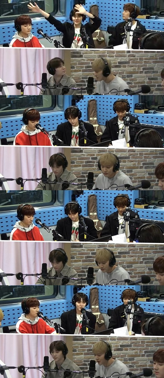 뉴이스트./사진=SBS 파워FM '최화정의 파워타임' 보이는 라디오 방송화면 캡처