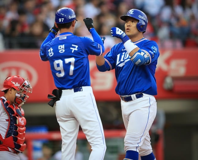 1일 KIA전 1회초 선제 3점포를 터뜨린 강민호. /사진=삼성 라이온즈 제공