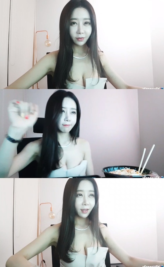 배우 하나경 /사진=하나경 아프리카TV 방송화면 캡처