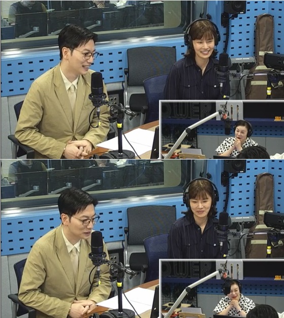 배우 이동휘(왼쪽), 유선 /사진=SBS 라디오 파워FM '최화정의 파워타임' 보는 라디오 방송화면 캡처