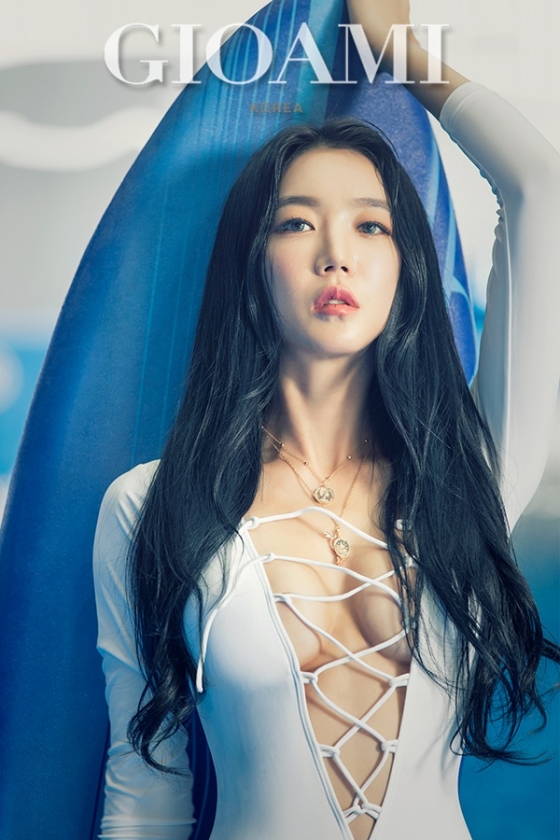 권은진