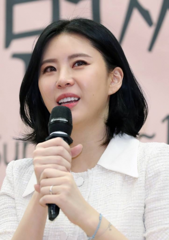 '13번째 증언' 북콘서트 연 윤지오 씨/사진=뉴시스