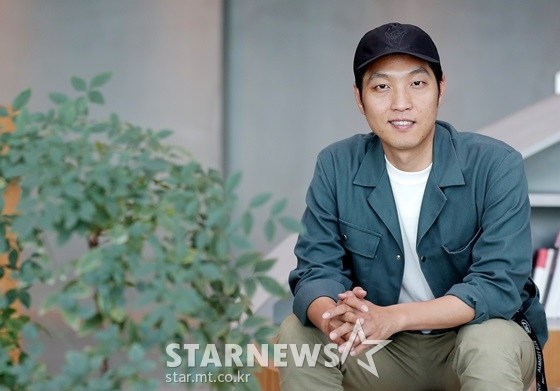 SBS 예능 프로그램 '불타는 청춘' 연출을 맡고 있는 이승훈PD /사진=김창현 기자