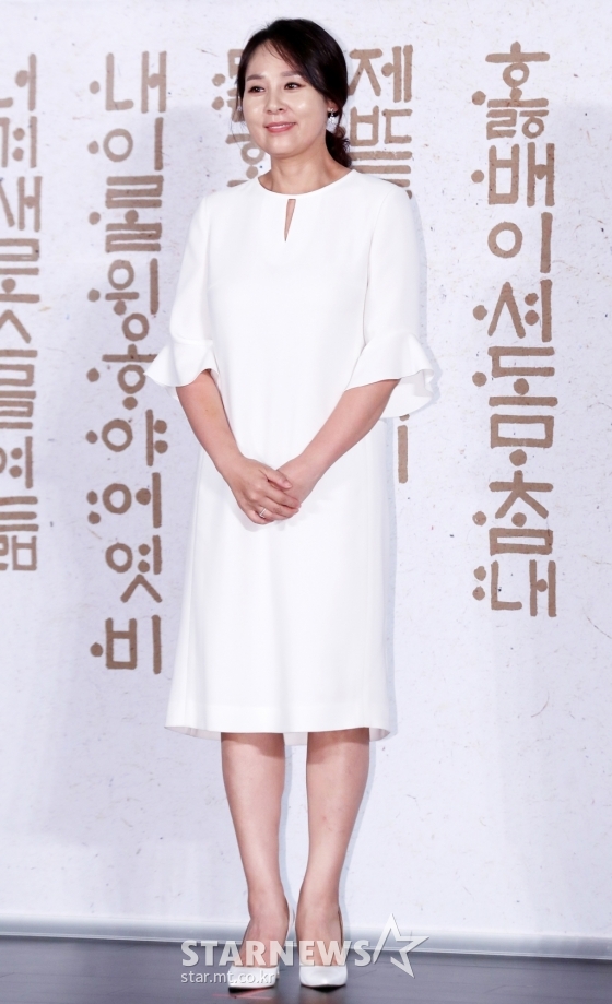 배우 전미선 /사진=김휘선 기자