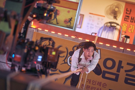 /사진=영화 '엑시트' 스틸컷