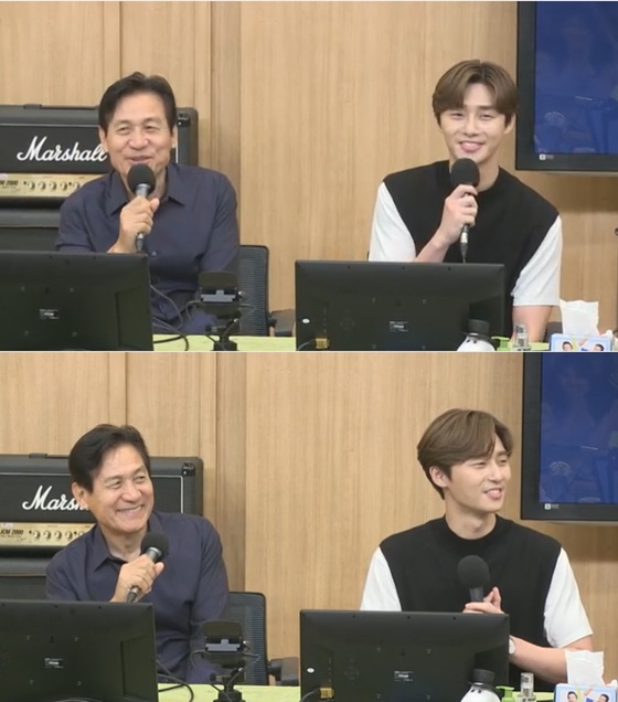 영화 '사자'에 출연하는 배우 안성기(왼쪽), 박서준 /사진=SBS 라디오 파워FM '두시 탈출 컬투쇼' 보는 라디오 방송화면 캡처