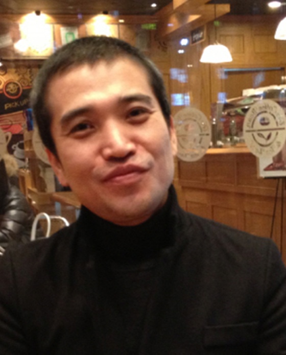 황병승 시인./사진=뉴스1(문학과지성사 제공)
