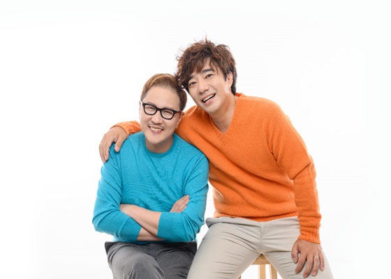 오는 25일 '캔핑가는날' 콘서트를 개최하는 남성 듀오 캔 (이종원/ 왼쪽·배기성/오른쪽)