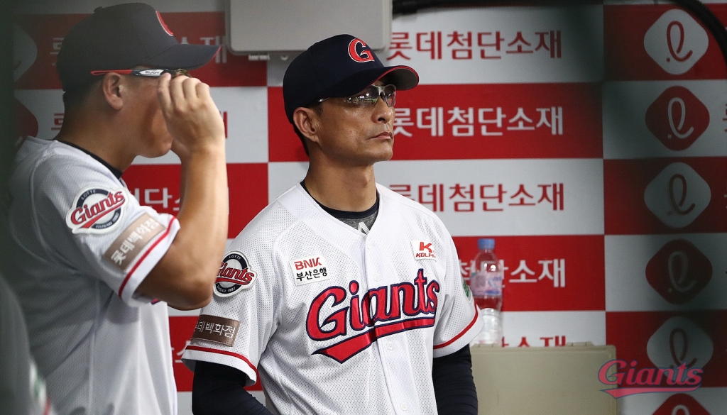 공필성 대행. /사진=롯데 자이언츠 제공