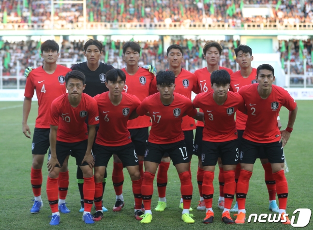 지난 10일 투르크메니스탄과 월드컵 2차 예선 첫 경기에 나선 축구 국가대표팀 선수들. /사진=뉴스1