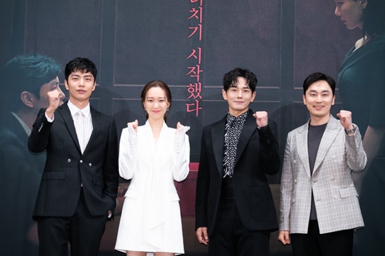 (왼쪽부터) 이민기, 이유영, 온주완 서현우./사진제공=OCN
