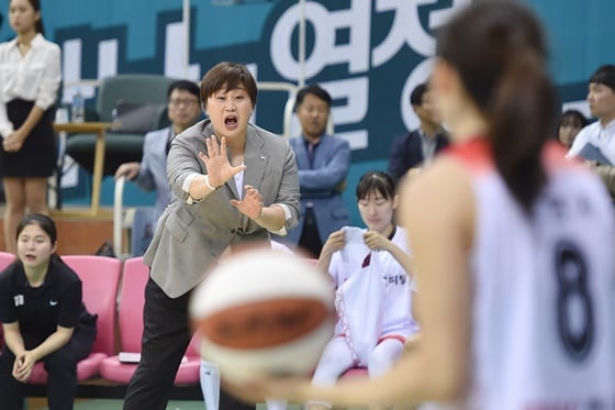 유영주 감독. /사진=WKBL
